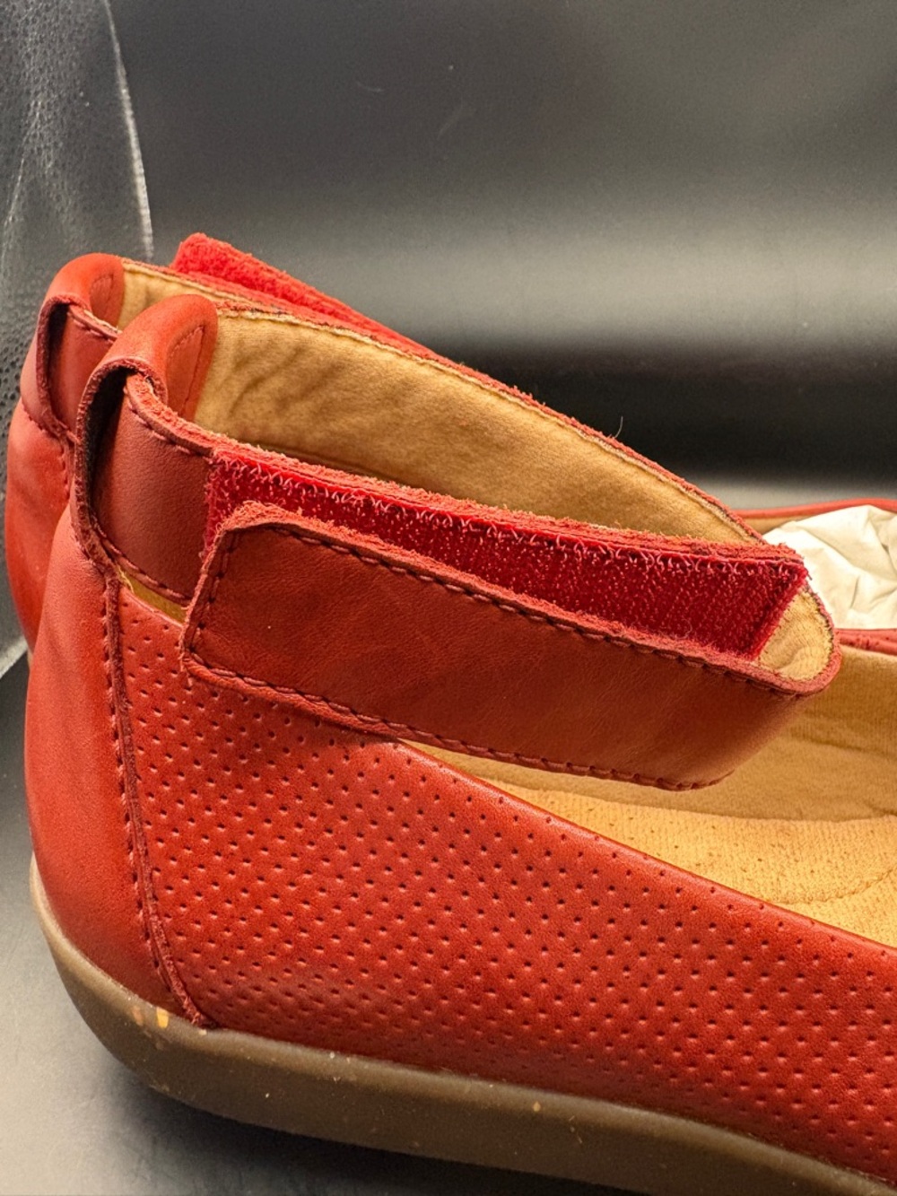 Clarks Collection Red Ankle Strap Perforated flats - size 9.5 Wide - Picture 3 of 5